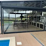 Luxury Rafaela οικογενειακή με ιδιωτική πισίνα, Bbq κ παιχνίδια ιδανική για οικογένειες με παιδια Villa Grevena