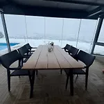 Luxury Rafaela οικογενειακή με ιδιωτική πισίνα, Bbq κ παιχνίδια ιδανική για οικογένειες με παιδια *