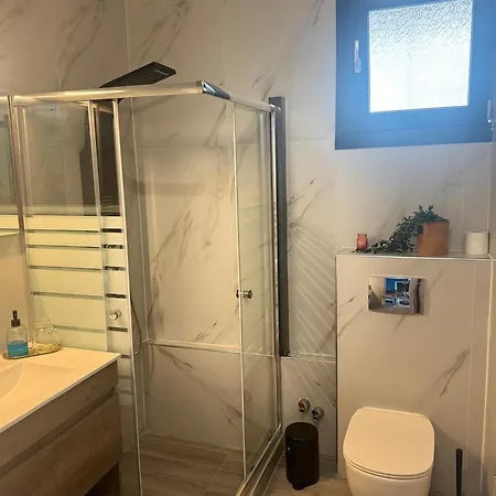 Villa Luxury Rafaela οικογενειακή με ιδιωτική πισίνα, Bbq κ παιχνίδια ιδανική για οικογένειες με παιδια *