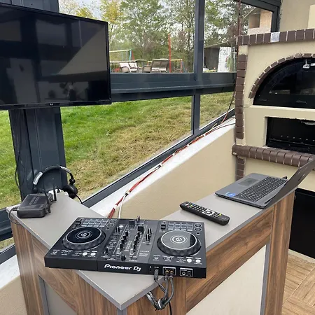 Luxury Rafaela-private Pool, Bbq & Games ιδανικη για παρεες Villa *