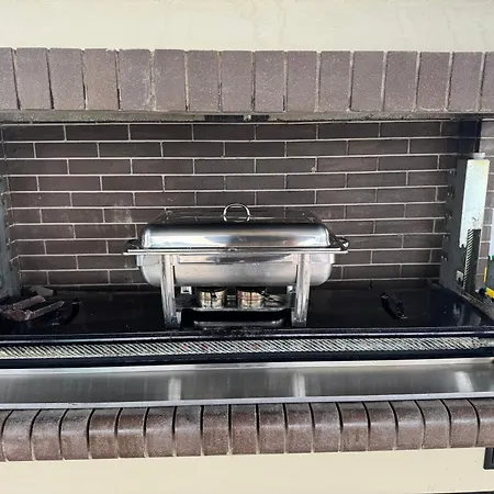 Luxury Rafaela οικογενειακή με ιδιωτική πισίνα, Bbq κ παιχνίδια ιδανική για οικογένειες με παιδια *