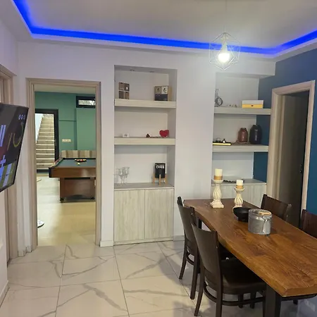 Villa Luxury Rafaela οικογενειακή με ιδιωτική πισίνα, Bbq κ παιχνίδια ιδανική για οικογένειες με παιδια