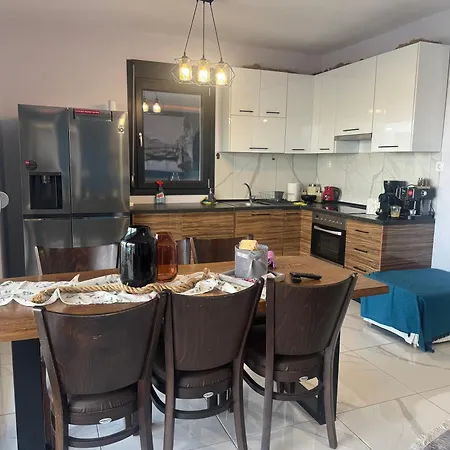 Luxury Rafaela οικογενειακή με ιδιωτική πισίνα, Bbq κ παιχνίδια ιδανική για οικογένειες με παιδια Villa Grevená