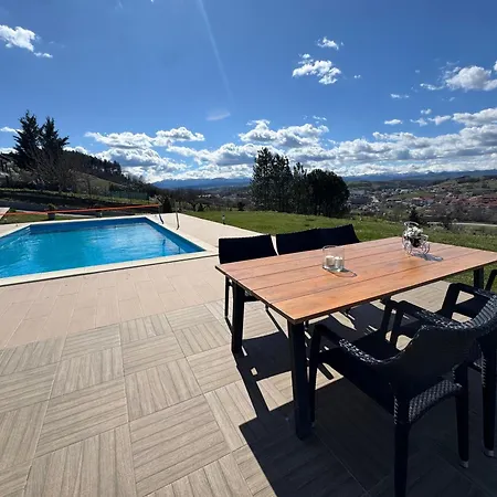 Luxury Rafaela οικογενειακή με ιδιωτική πισίνα, Bbq κ παιχνίδια ιδανική για οικογένειες με παιδια *