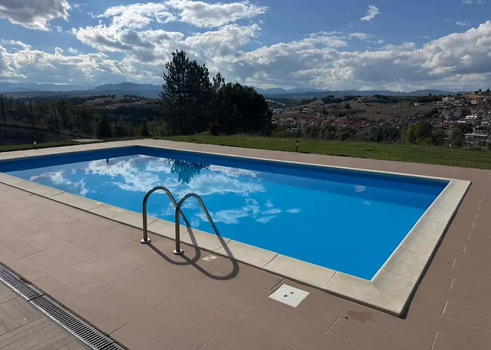 Vilă Luxury Rafaela οικογενειακή με ιδιωτική πισίνα, Bbq κ παιχνίδια ιδανική για οικογένειες με παιδια Grevena