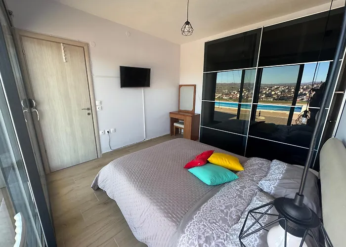 Luxury Rafaela οικογενειακή με ιδιωτική πισίνα, Bbq κ παιχνίδια ιδανική για οικογένειες με παιδια Grevena