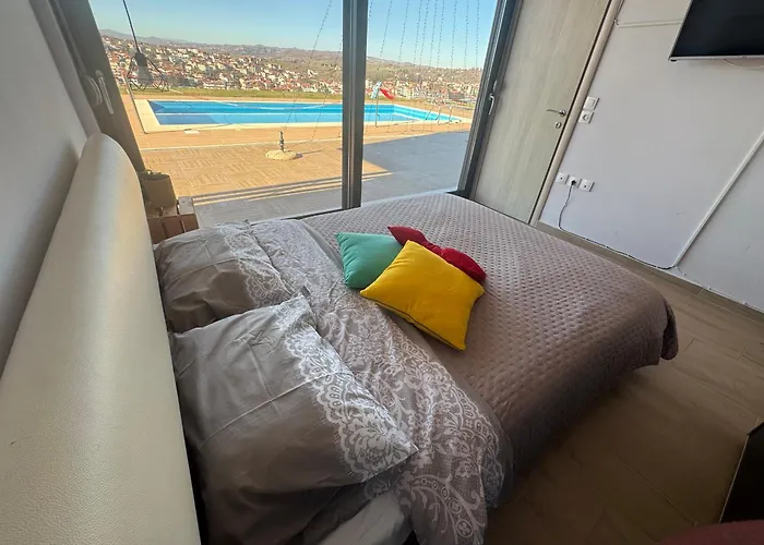Luxury Rafaela οικογενειακή με ιδιωτική πισίνα, Bbq κ παιχνίδια ιδανική για οικογένειες με παιδια Grevena