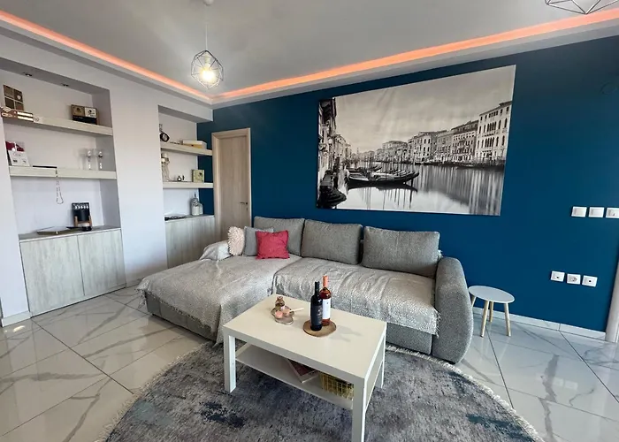 Luxury Rafaela οικογενειακή με ιδιωτική πισίνα, Bbq κ παιχνίδια ιδανική για οικογένειες με παιδια Vilă